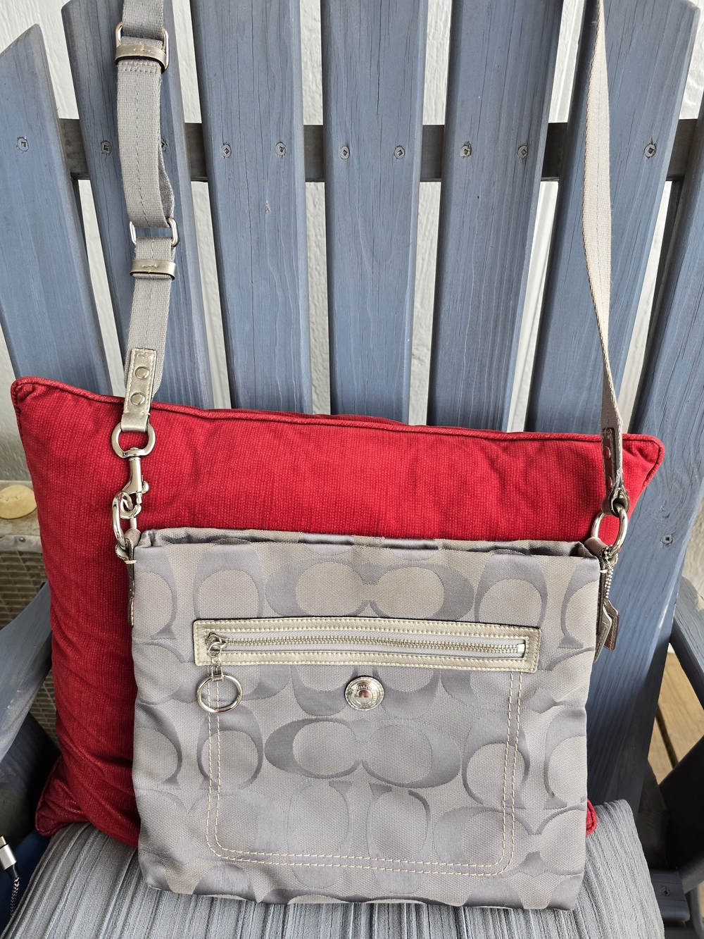 Coach Gray Signature 2010 Normal Wear Crossbody Bag with Adjustable Strap
